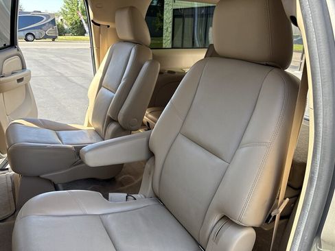 Used 2014 GMC Yukon XL Denali AWD/4WD image 14
