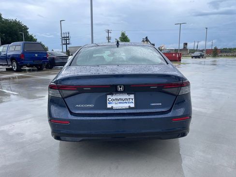 Used 2025 Honda Accord EX-L image 6