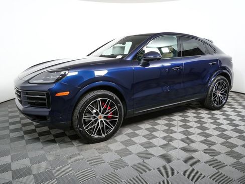 New 2026 Porsche Cayenne S image 2
