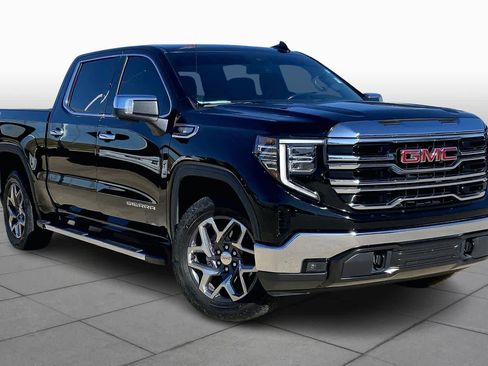 Certified 2023 GMC Sierra 1500 SLT image 2