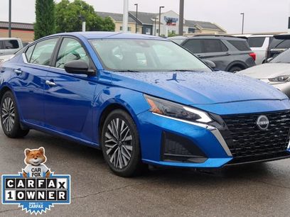 Used 2025 Nissan Altima 2.5 SV