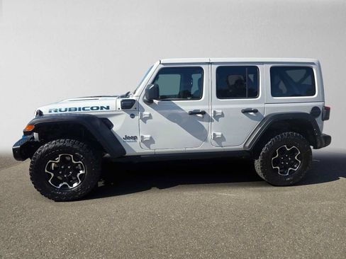 Used 2021 Jeep Wrangler Unlimited Rubicon 4xe w/ Dual Top Group AWD/4WD image 6