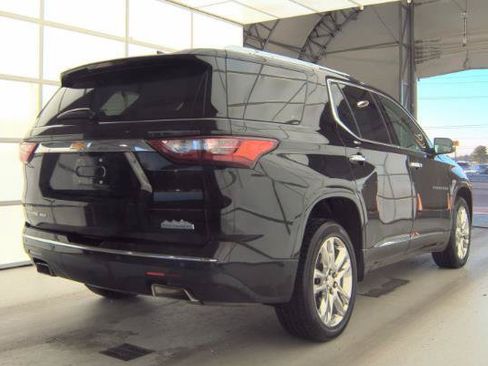 Used 2018 Chevrolet Traverse High Country AWD/4WD image 4