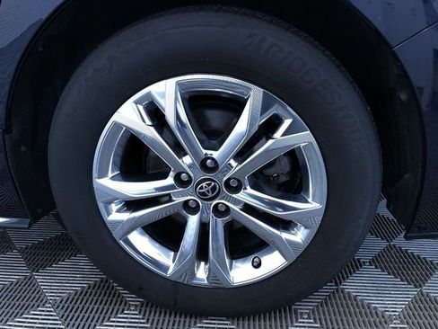 Certified 2021 Toyota Sienna XSE image 16