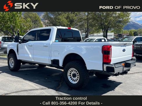 Used 2023 Ford F250 Lariat w/ Lariat Ultimate Package AWD/4WD image 5