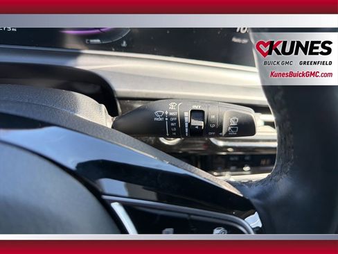 Used 2025 Kia Seltos S image 23