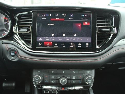 Used 2025 Dodge Durango GT AWD/4WD image 20