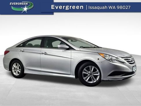 Used 2014 Hyundai Sonata GLS image 1