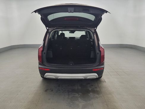 Used 2021 Kia Telluride LX FWD image 29