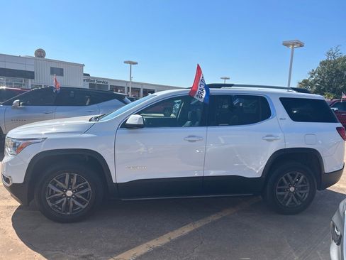 Used 2018 GMC Acadia SLT image 6