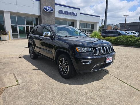 Used 2020 Jeep Grand Cherokee Limited AWD/4WD image 45