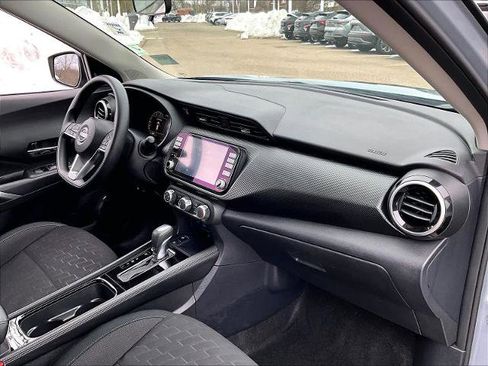 Certified 2024 Nissan Kicks SV image 14