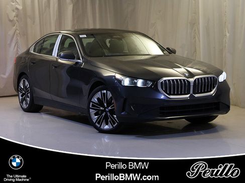New 2026 BMW 530i xDrive 530i xDrive w/ Premium Package image 1