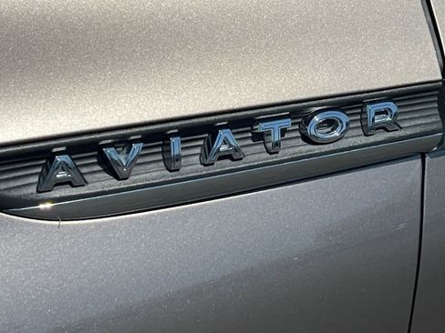 Certified 2020 Lincoln Aviator Reserve w/ Equipment Group 202A AWD/4WD image 30