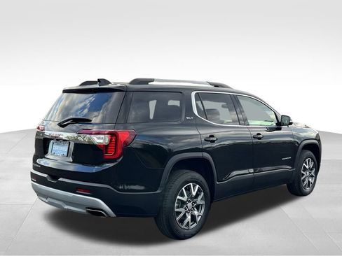 Certified 2023 GMC Acadia SLT image 2