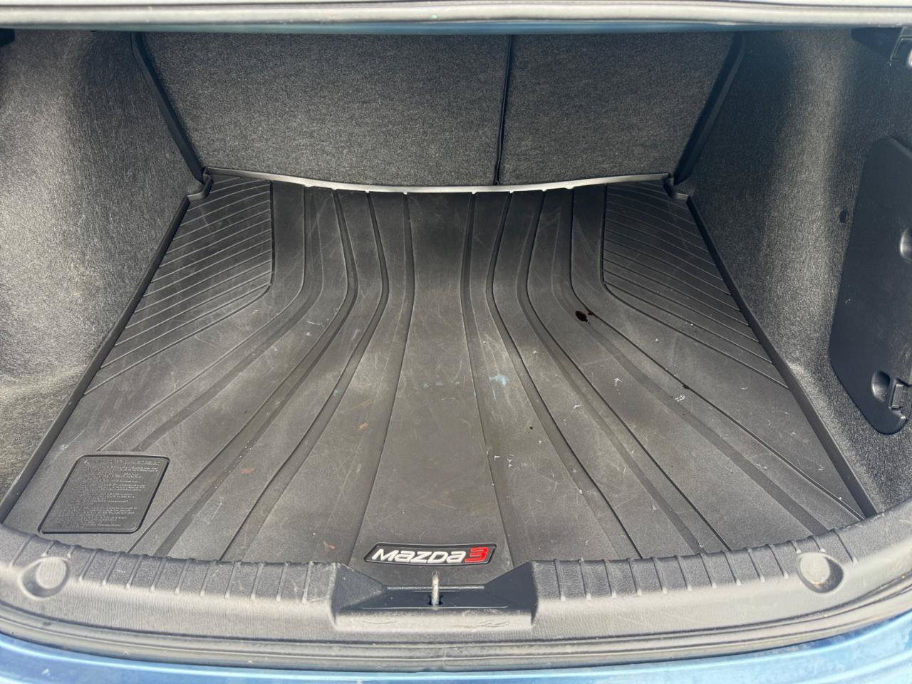 Used 2018 MAZDA MAZDA3 Sport w/ Preferred Equipment Package FWD image 26