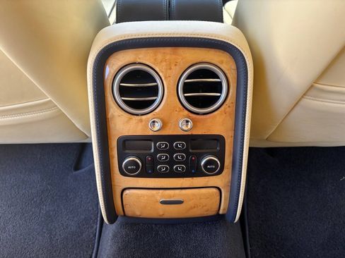 Used 2011 Bentley Flying Spur Flying Spur AWD/4WD image 15