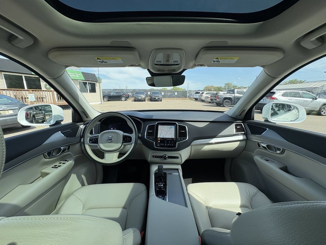 Used 2023 Volvo XC90 B5 Core AWD/4WD image 11