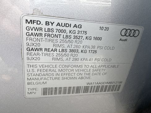 Used 2021 Audi e-tron Premium w/ Black Optic Package AWD/4WD image 27