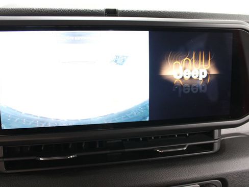 Used 2025 Jeep Wrangler Unlimited Sport S 4xe AWD/4WD image 52