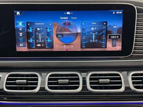 Used 2024 Mercedes-Benz GLS 580 4MATIC image 30