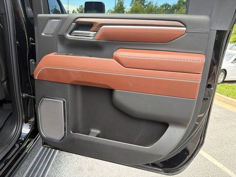 Used 2025 GMC Sierra 2500 Denali Ultimate AWD/4WD image 16