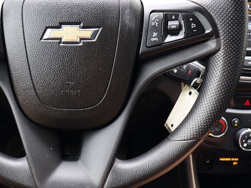 Used 2018 Chevrolet Trax LS w/ LPO, Cargo Package FWD image 52