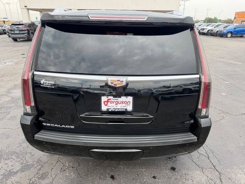 Used 2018 Cadillac Escalade ESV Platinum AWD/4WD image 14