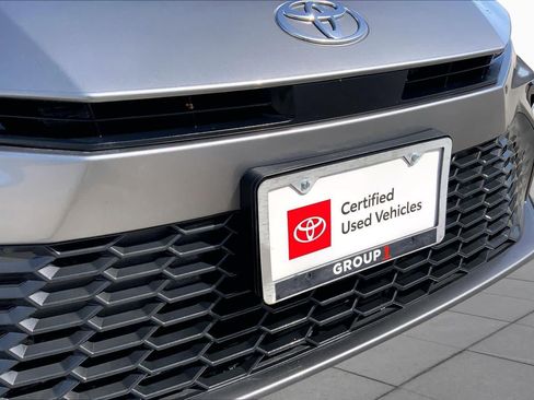 Used 2025 Toyota Camry SE w/ Convenience Package FWD image 29