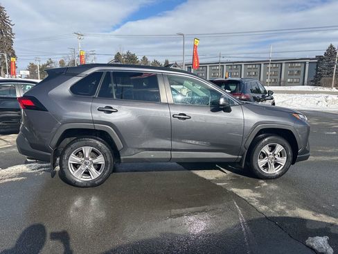 Used 2023 Toyota RAV4 XLE w/ Convenience Package image 8