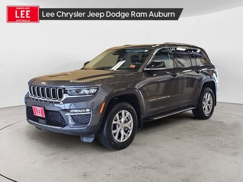 Used 2022 Jeep Grand Cherokee Limited image 1