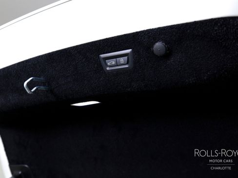 Used 2025 Rolls-Royce Spectre w/ Spectre Enhancement Package image 22