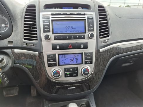 Used 2009 Hyundai Santa Fe Limited FWD image 28