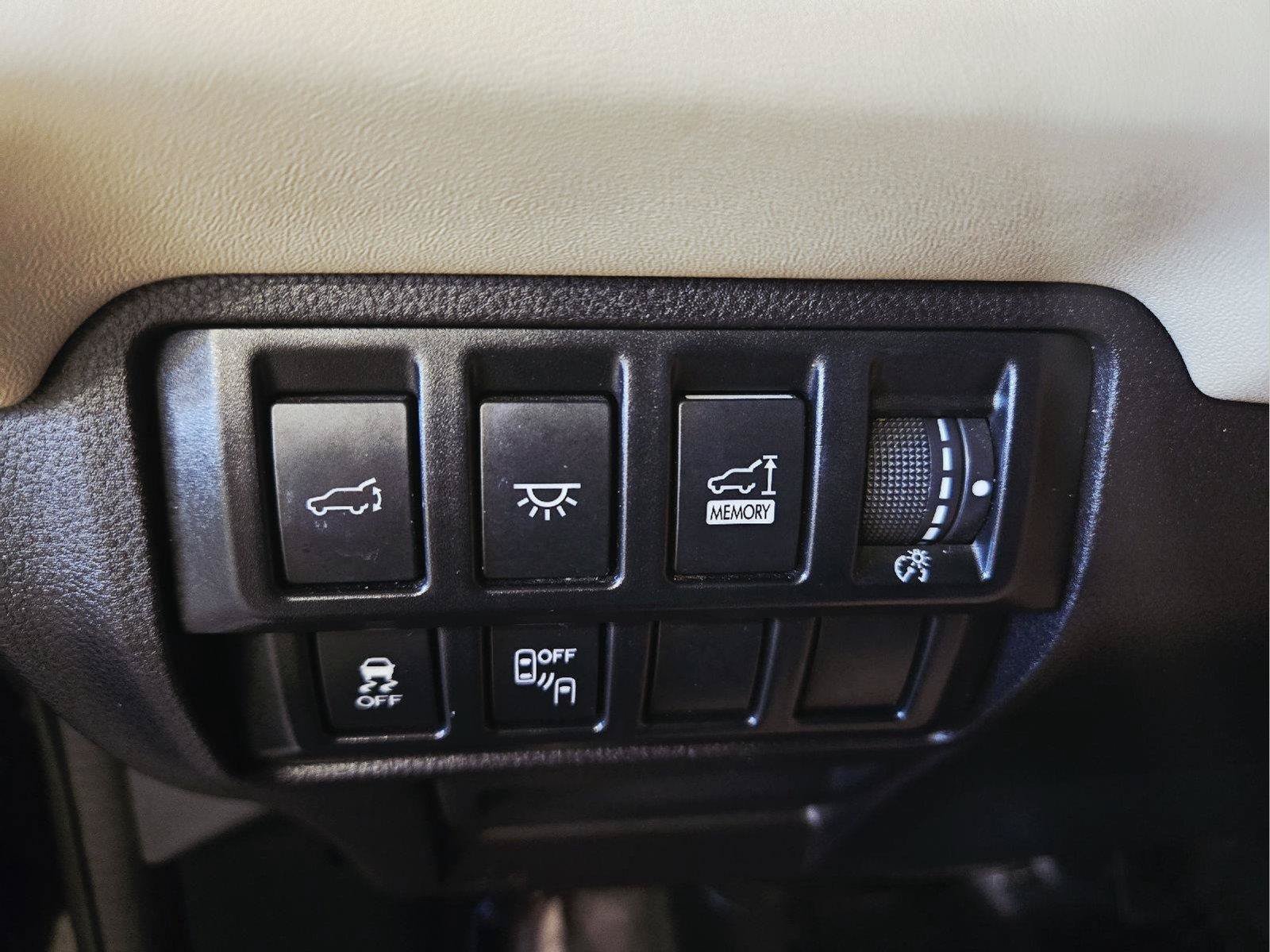 Used 2020 Subaru Ascent Touring AWD/4WD image 26