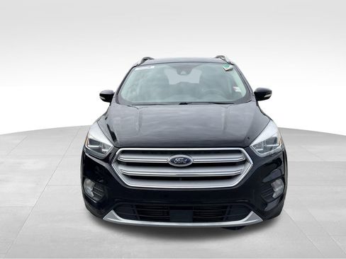 Used 2019 Ford Escape Titanium image 3