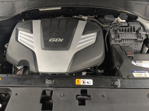 Used 2018 Hyundai Santa Fe SE FWD image 30