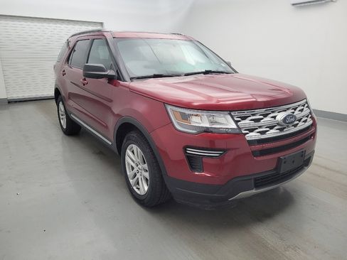 Used 2019 Ford Explorer XLT AWD/4WD image 13