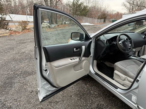 Used 2014 Nissan Rogue S w/ Convenience Package image 27