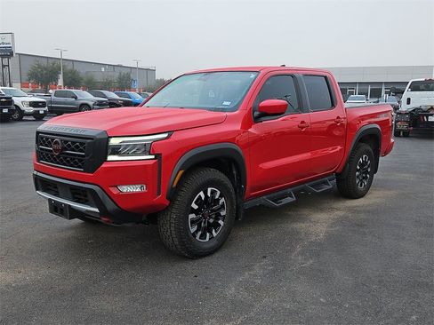 Used 2024 Nissan Frontier PRO-4X w/ Technology Package image 2