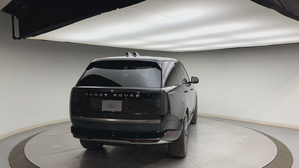 New 2026 Land Rover Range Rover SE AWD/4WD image 3