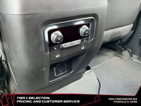 Used 2024 GMC Yukon XL Denali RWD image 20