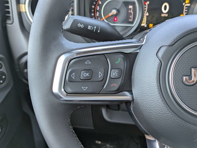 New 2026 Jeep Wrangler Unlimited Sahara AWD/4WD image 26