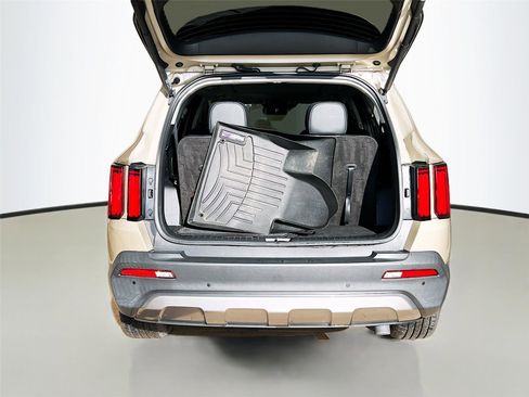 Used 2021 Kia Sorento SX Prestige image 30