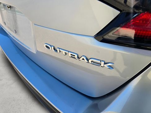 Used 2022 Subaru Outback Premium AWD/4WD image 30