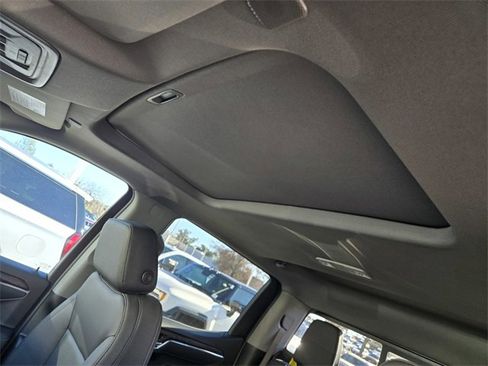 New 2026 GMC Sierra 1500 SLT w/ SLT Premium Package image 16