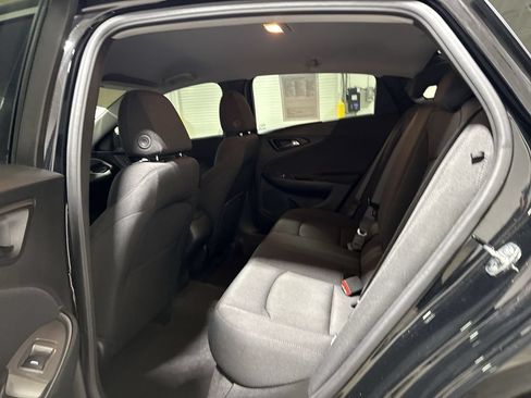 Used 2024 Chevrolet Malibu LS FWD image 22