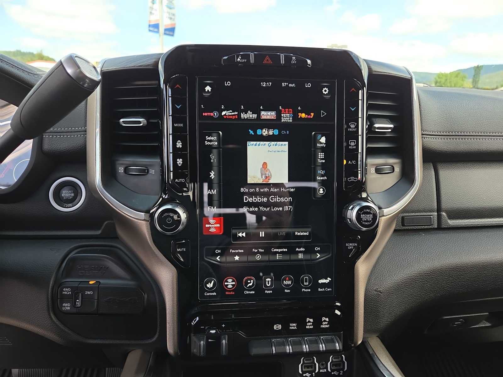 Used 2020 RAM 3500 Laramie AWD/4WD image 24