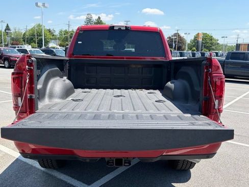 New 2026 RAM 2500 Big Horn AWD/4WD image 7
