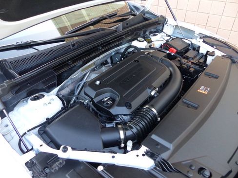 Used 2021 Buick Envision Essence AWD/4WD image 19
