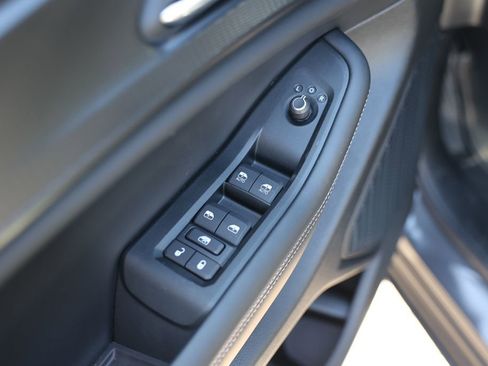 New 2025 Jeep Grand Cherokee Laredo w/ MOPAR Finishing Package image 17